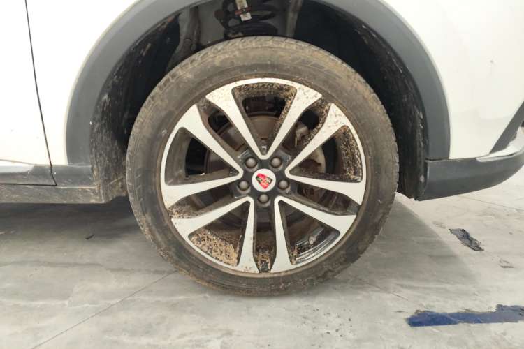 Used Roewe RX3 2020 1.6L CVT 4G Connected Ultra-Cool Flagship Edition Left Rear Wheel Hub