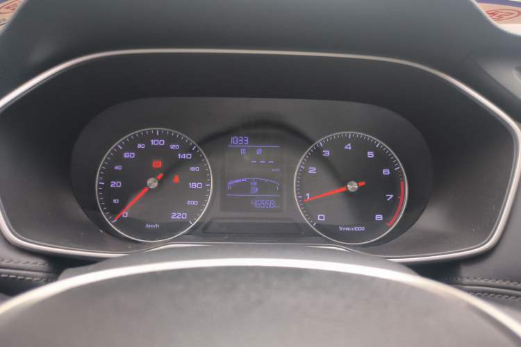 Used Roewe RX3 2020 1.6L Manual - Ultra-Fresh Entry Version Odometer Close Up