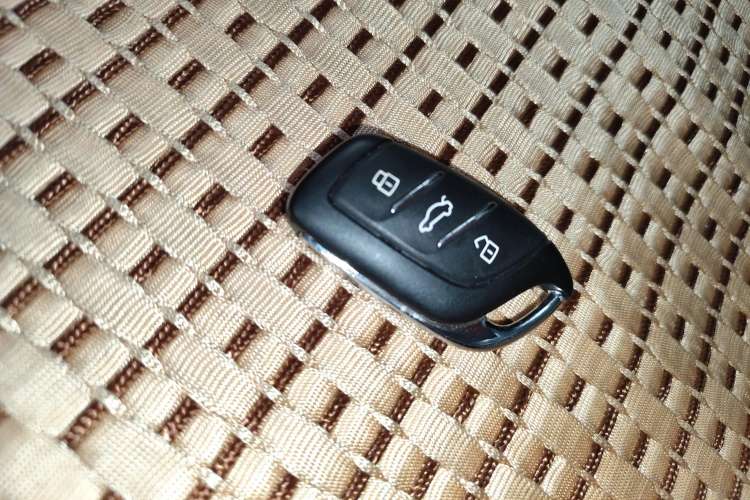 Used Roewe RX3 2020 1.6L CVT 4G Connected Ultra-Cool Flagship Edition Vehicle Key