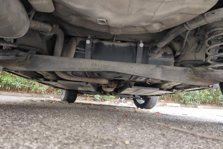 Used Roewe RX3 2018 1.6L Manual Flagship Edition Chassis Rear