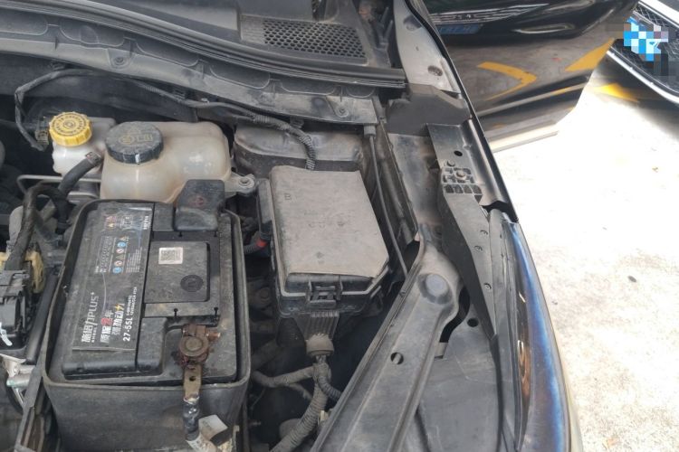 Used Roewe RX3 2018 1.6L CVT Flagship Edition Engine Bay Left