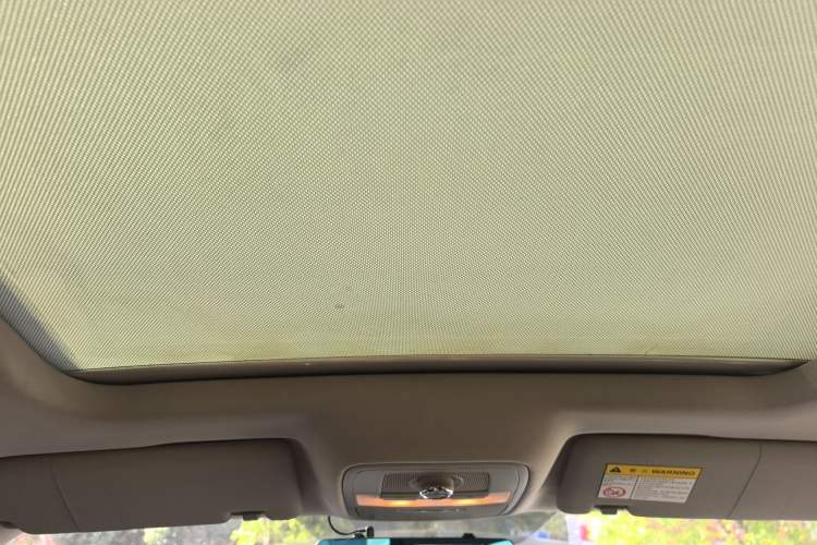 Used Roewe RX3 2018 18T Automatic Internet Smart Edition Headliner