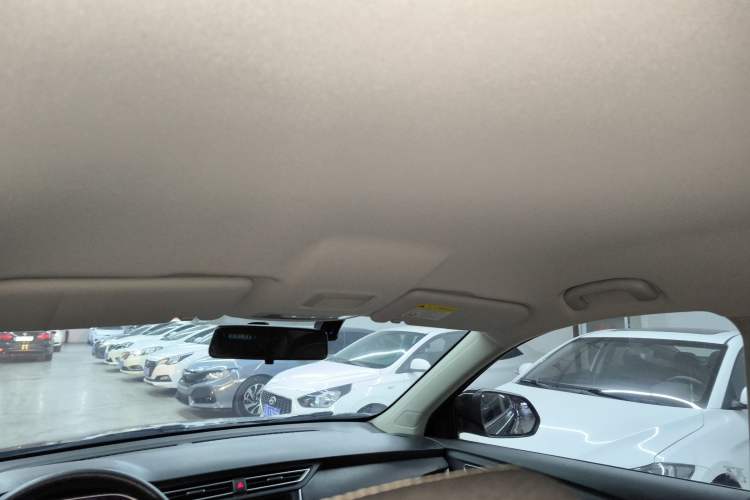Used Roewe RX3 2018 1.6L Manual Entry-Level Model Headliner