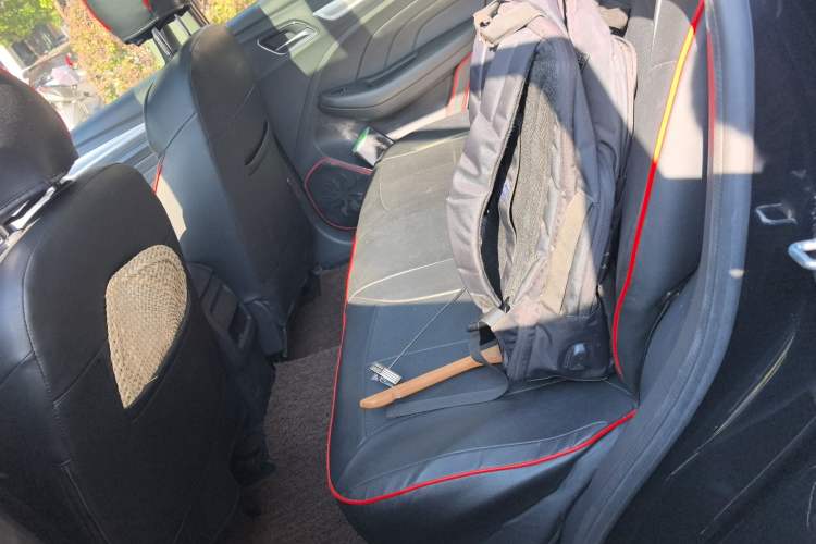 Used Roewe RX3 2018 18T Automatic Internet Smart Edition Left Rear Seat