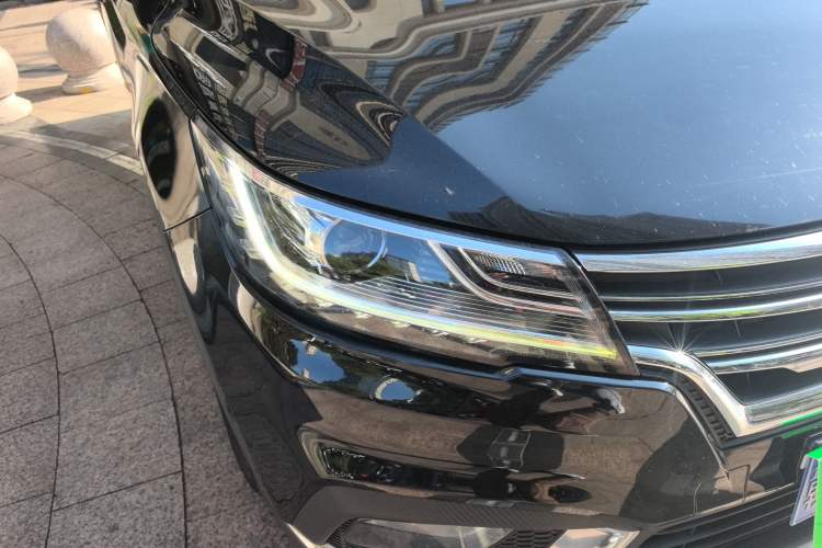 Used Roewe RX3 2018 18T Automatic Internet Smart Edition Right Front Headlight