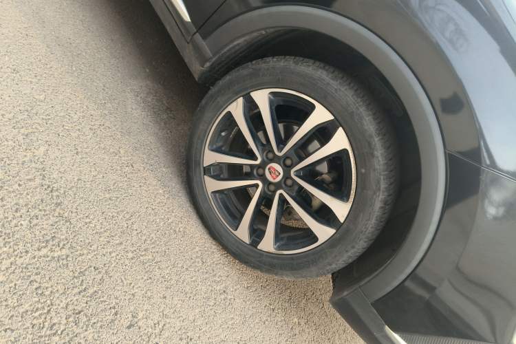 Used Roewe RX3 2018 1.6L CVT Flagship Edition Right Front Wheel Hub