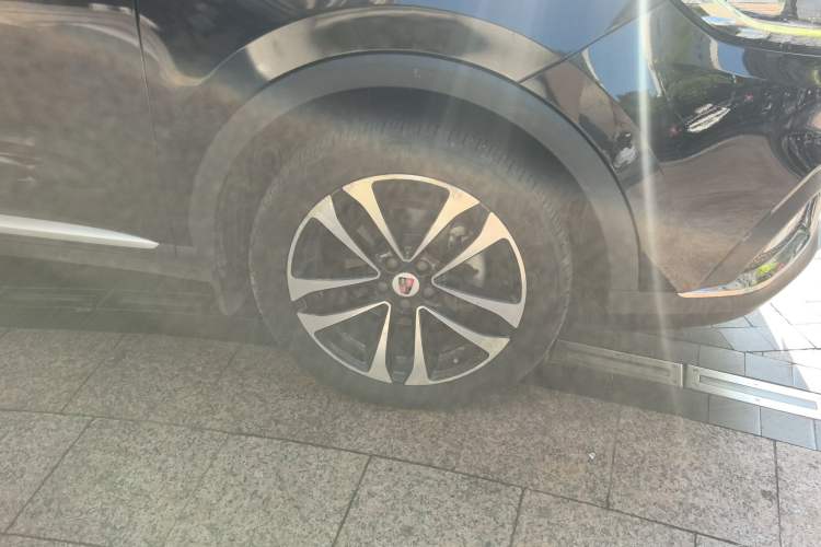 Used Roewe RX3 2018 18T Automatic Internet Smart Edition Right Front Wheel Hub