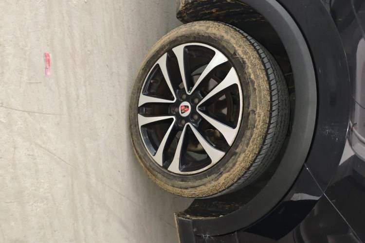 Used Roewe RX3 2018 1.6L CVT Flagship Edition Right Front Wheel Hub