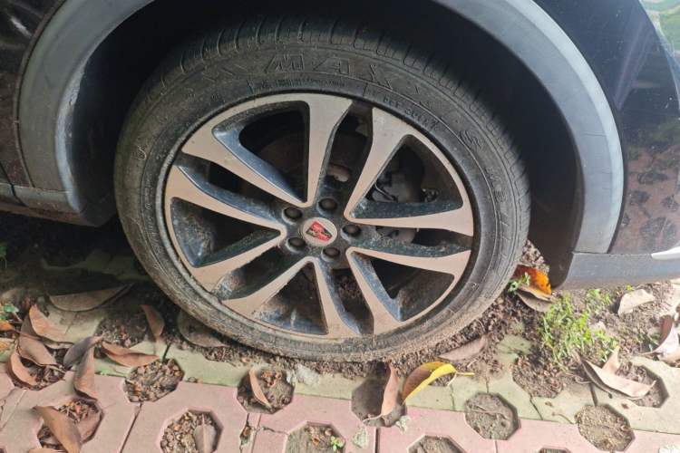 Used Roewe RX3 2018 1.6L CVT Flagship Edition Right Front Wheel Hub