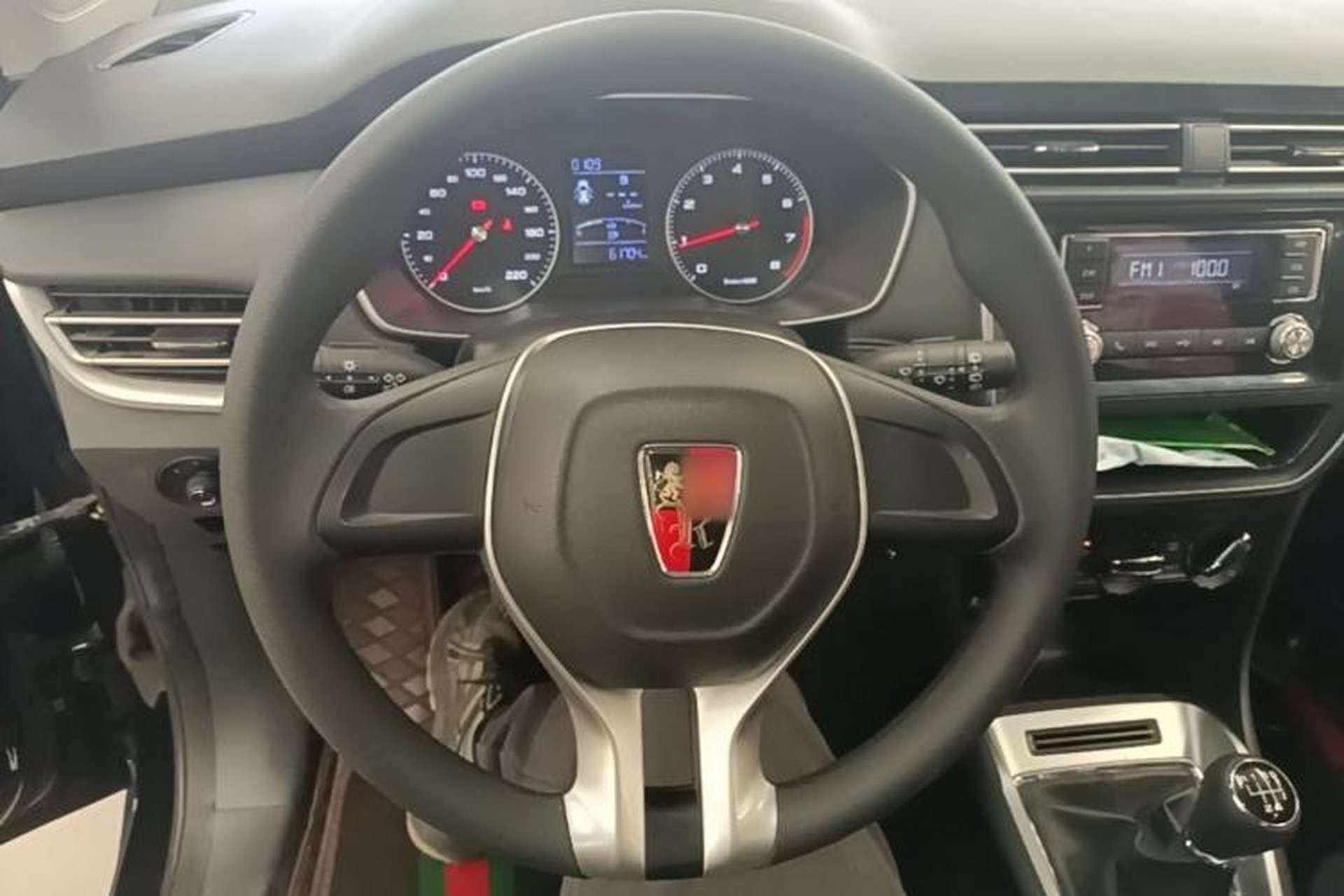 Used Roewe RX3 2018 1.6L Manual Entry-Level Model Steering Wheel