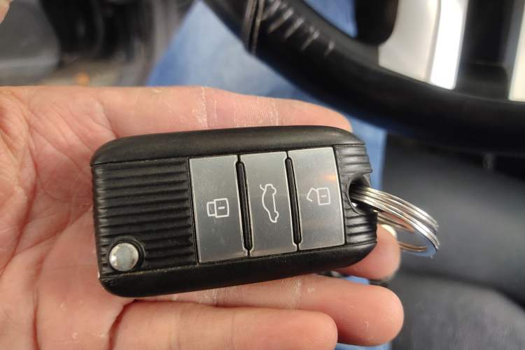 Used Roewe RX3 2018 1.6L Manual Flagship Edition Vehicle Key