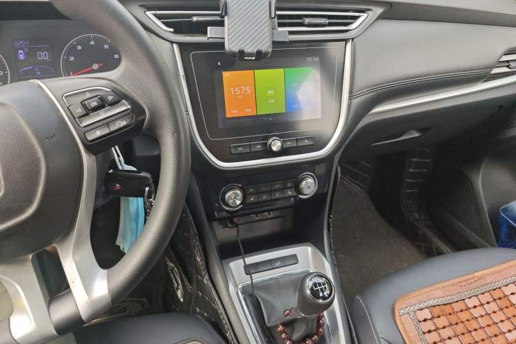 Used Roewe RX3 2018 1.6L Manual Flagship Edition Audio And AC Panel