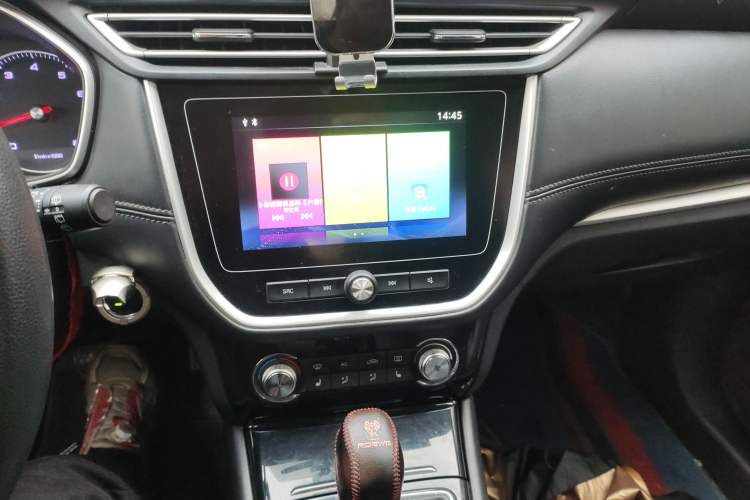 Used Roewe RX3 2018 1.6L CVT Flagship Edition Audio And AC Panel