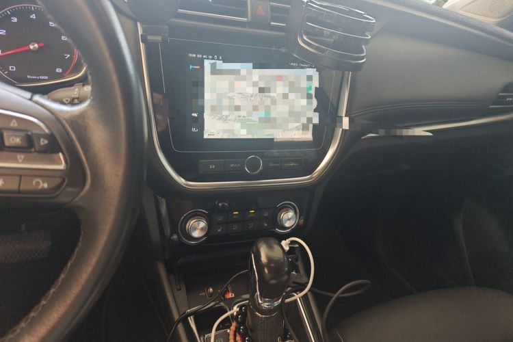 Used Roewe RX3 2018 1.6L CVT Internet Smart Edition Audio And AC Panel