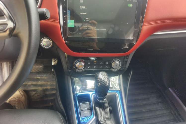 Used Roewe RX3 2018 1.6L CVT Flagship Edition Audio And AC Panel