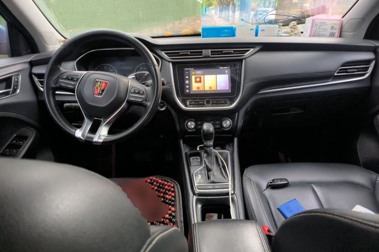 Used Roewe RX3 2018 18T Automatic Internet ZhiZun Edition Center Console