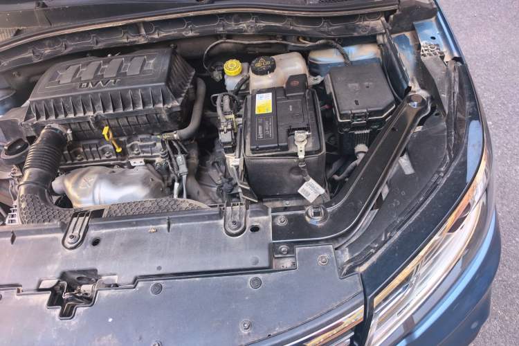 Used Roewe RX3 2018 1.6L CVT Flagship Edition Engine Bay Left