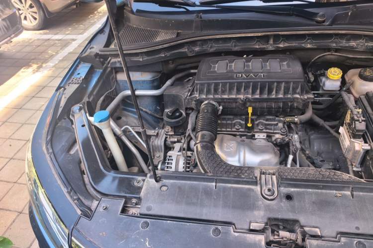 Used Roewe RX3 2018 1.6L CVT Flagship Edition Engine Bay Right