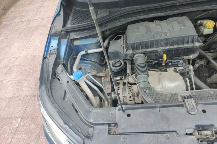 Used Roewe RX3 2018 1.6L Manual Flagship Edition Engine Bay Right