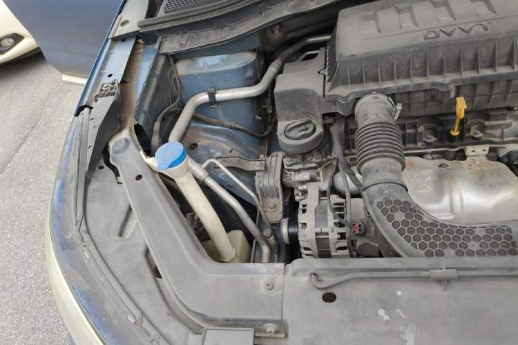 Used Roewe RX3 2018 1.6L CVT Flagship Edition Engine Bay Right
