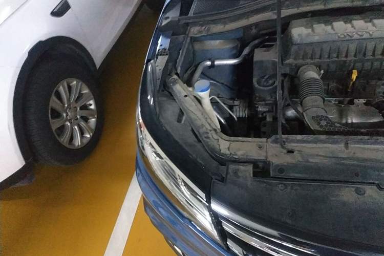 Used Roewe RX3 2018 1.6L CVT Internet Smart Edition Engine Bay Right