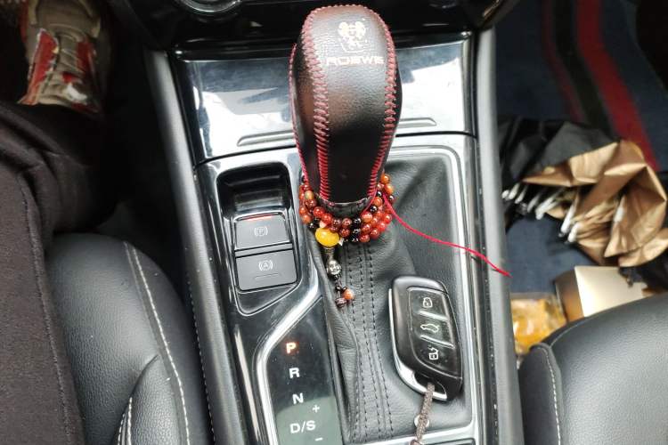 Used Roewe RX3 2018 1.6L CVT Flagship Edition Gear Lever
