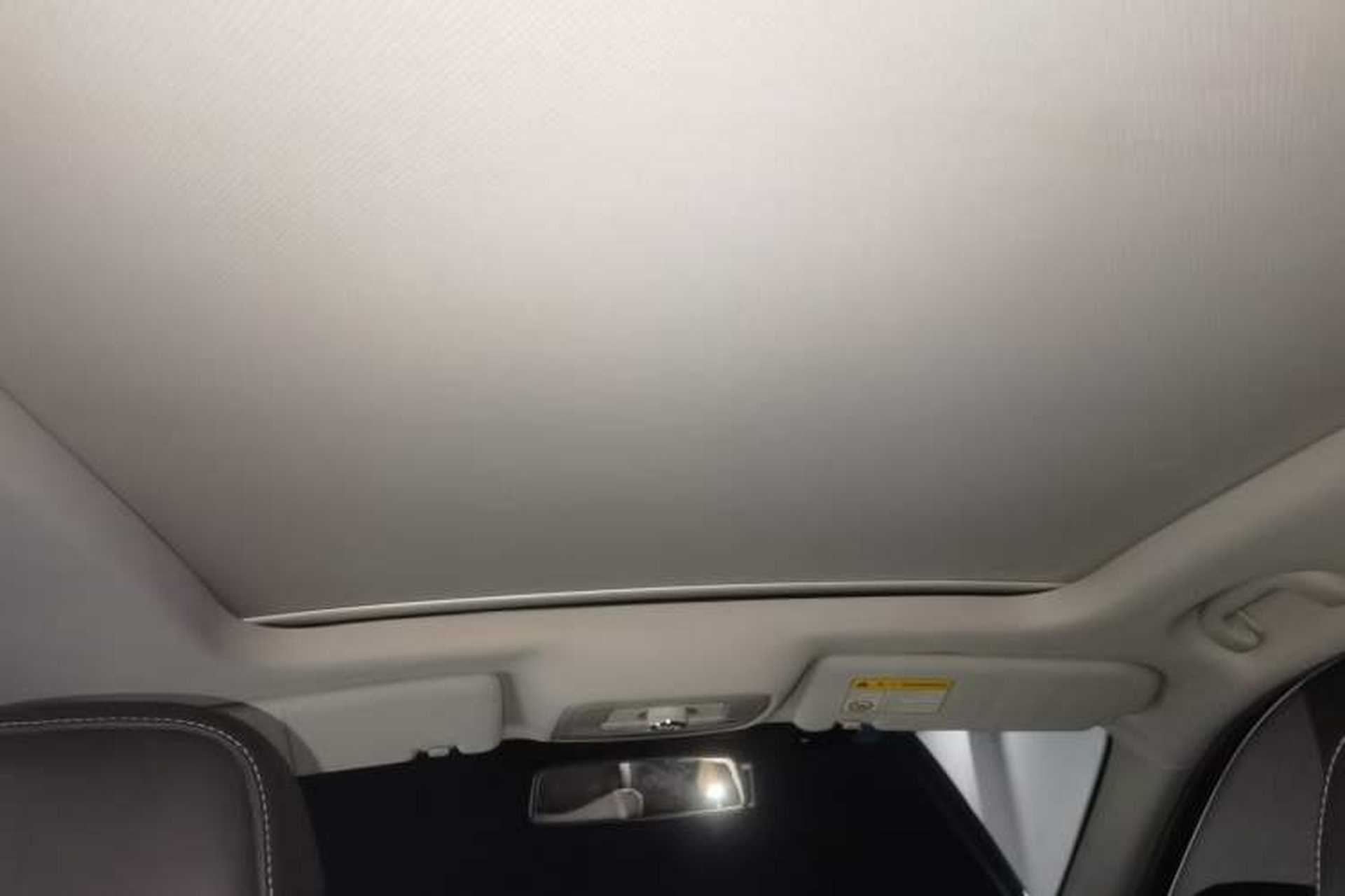 Used Roewe RX3 2018 1.6L CVT Internet Smart Edition Headliner