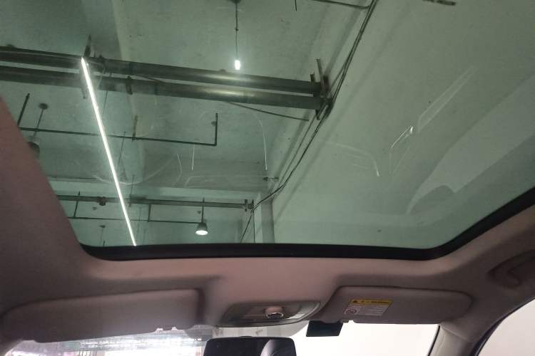 Used Roewe RX3 2018 1.6L Manual Internet Smart Edition Headliner