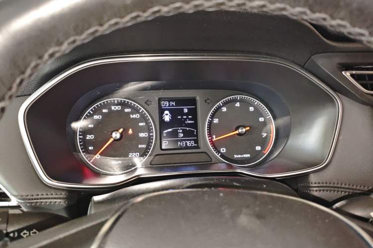 Used Roewe RX3 2018 1.6L CVT Internet Smart Edition Instrument Cluster
