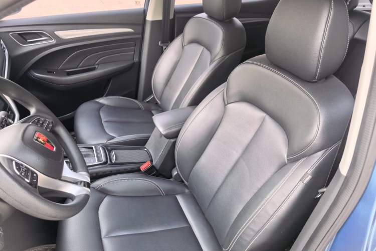 Used Roewe RX3 2018 1.6L CVT Flagship Edition Interior 4