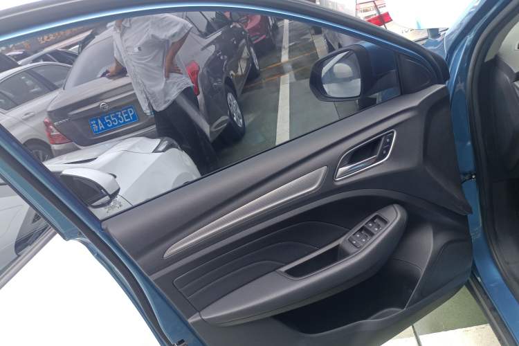 Used Roewe RX3 2018 1.6L CVT Flagship Edition Left Front Door Interior