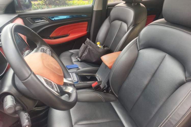 Used Roewe RX3 2018 1.6L CVT Flagship Edition Left Front Seat