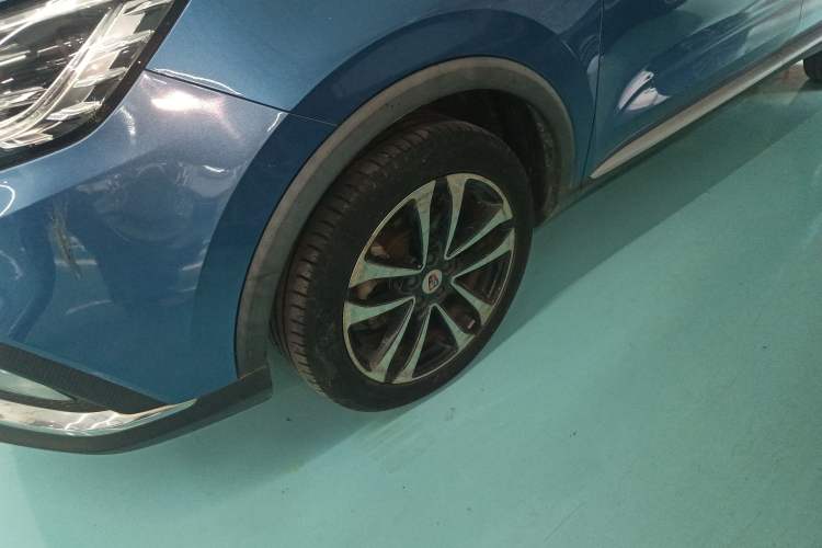 Used Roewe RX3 2018 1.6L Manual Internet Smart Edition Left Front Wheel Hub