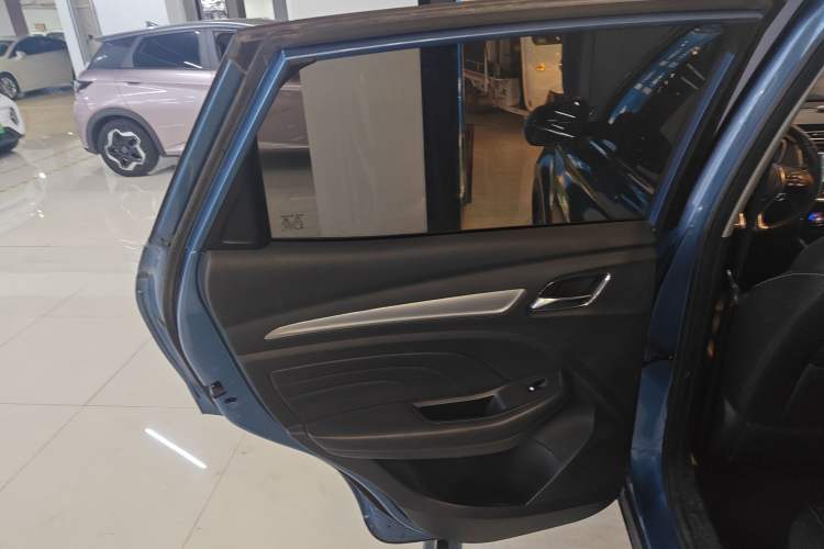 Used Roewe RX3 2018 1.6L CVT Internet Smart Edition Left Rear Door Interior