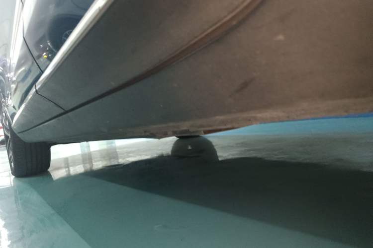 Used Roewe RX3 2018 1.6L Manual Internet Smart Edition Left Side Sill