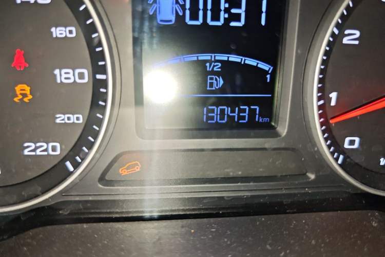 Used Roewe RX3 2018 1.6L CVT Internet Smart Edition Odometer Close Up