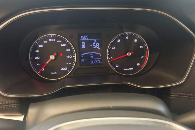 Used Roewe RX3 2018 1.6L CVT Internet Smart Edition Odometer Close Up