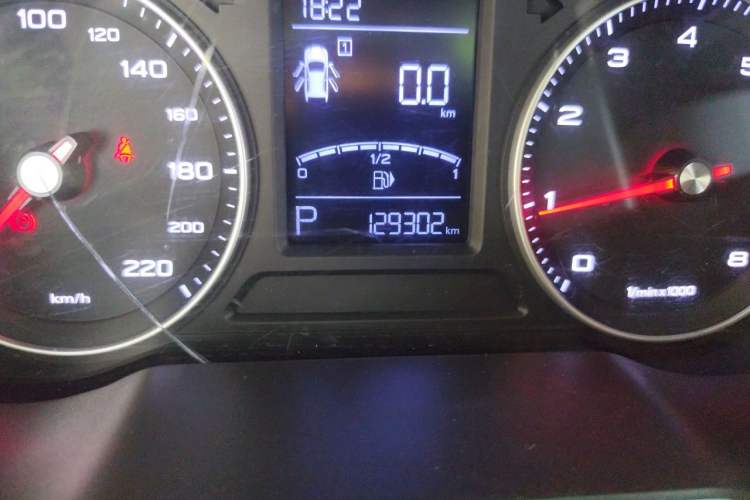 Used Roewe RX3 2018 18T Automatic Internet Smart Edition Odometer Close Up