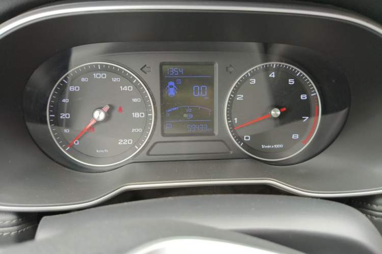 Used Roewe RX3 2018 1.6L CVT Flagship Edition Odometer Close Up