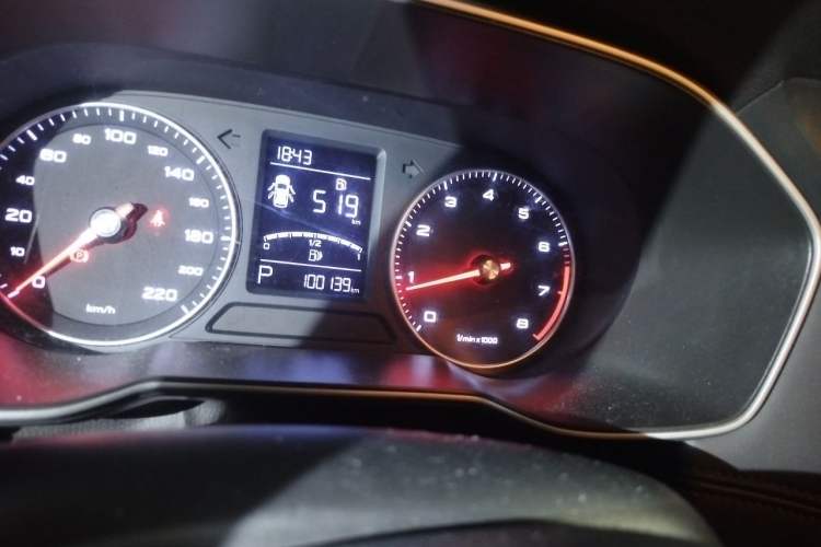 Used Roewe RX3 2018 1.6L CVT Flagship Edition Odometer Close Up