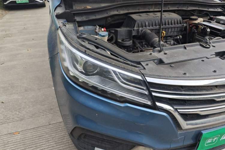 Used Roewe RX3 2018 1.6L Manual Flagship Edition Right Front Headlight