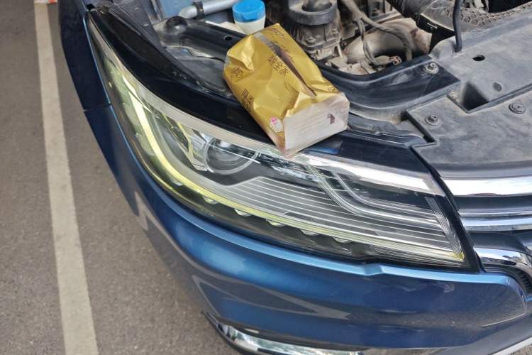 Used Roewe RX3 2018 1.6L CVT Internet Smart Edition Right Front Headlight