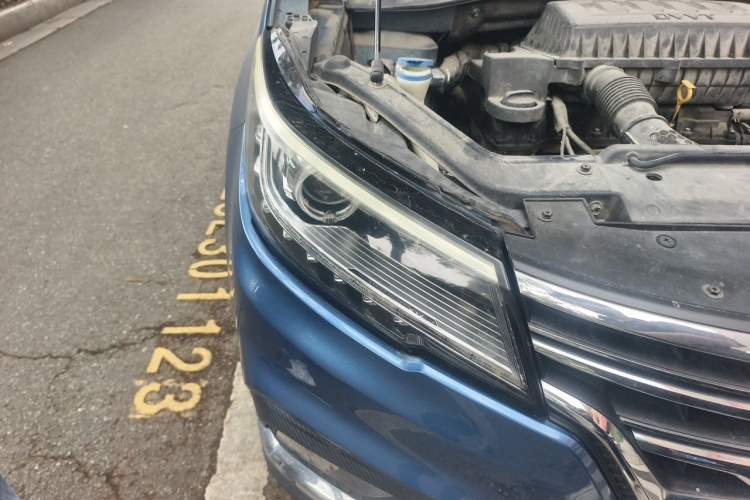 Used Roewe RX3 2018 1.6L CVT Flagship Edition Right Front Headlight