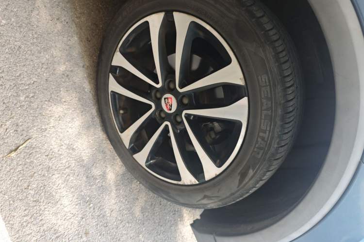 Used Roewe RX3 2018 1.6L CVT Internet Smart Edition Right Front Wheel Hub
