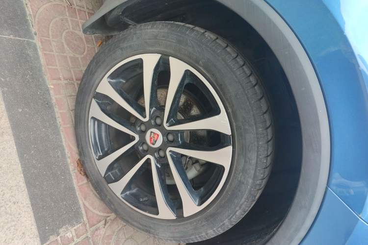 Used Roewe RX3 2018 1.6L Manual Flagship Edition Right Front Wheel Hub