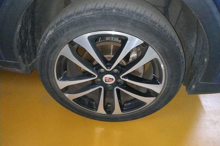 Used Roewe RX3 2018 1.6L CVT Internet Smart Edition Right Front Wheel Hub