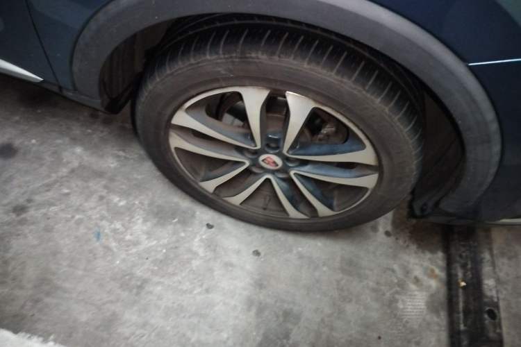 Used Roewe RX3 2018 1.6L CVT Flagship Edition Right Front Wheel Hub