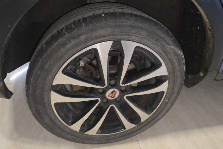 Used Roewe RX3 2018 1.6L CVT Internet Smart Edition Right Rear Wheel Hub
