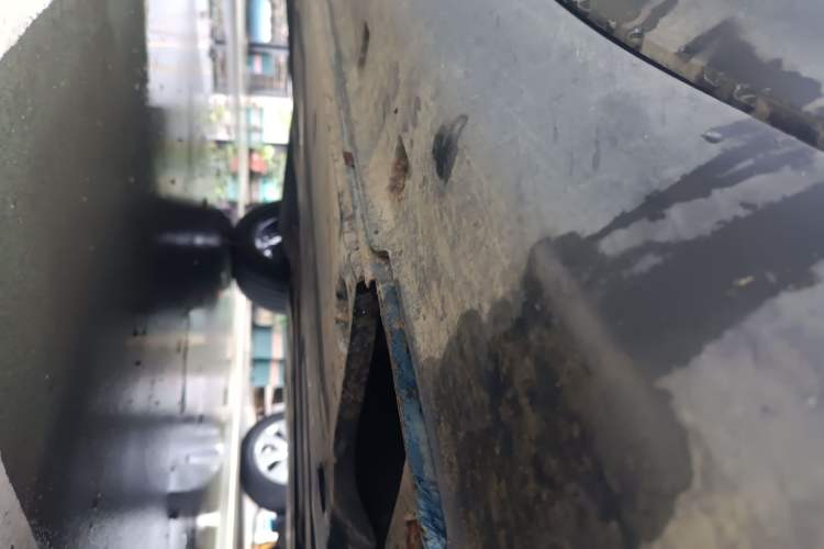 Used Roewe RX3 2018 1.6L CVT Flagship Edition Right Side Sill