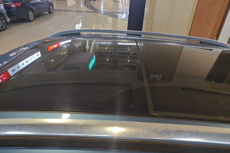 Used Roewe RX3 2018 1.6L CVT Internet Smart Edition Roof